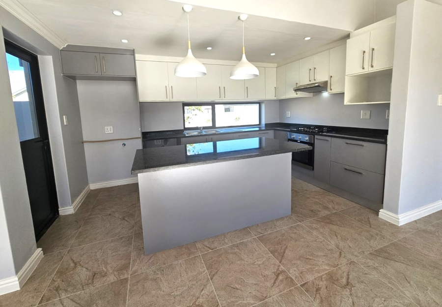 3 Bedroom Property for Sale in Paarl South Western Cape